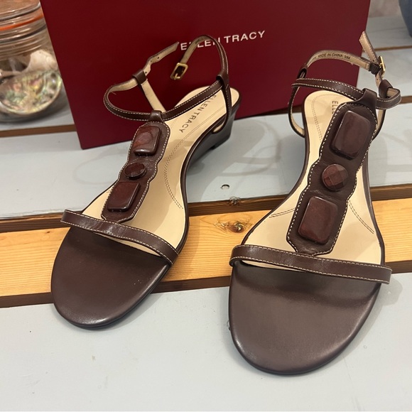NIB VTG Ellen Tracy 'Janelle' Sandal in Chocolate Size 9 - Picture 9 of 11